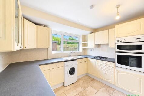 Bracken Avenue, Heath, S44 photo 3