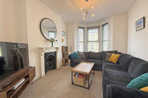 Grenville Road 144 - Living Room.jpg