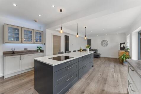 Kitchen/Family Room