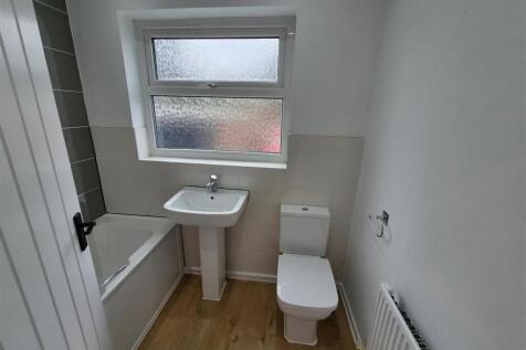 Lord Street, Dukinfield photo 4