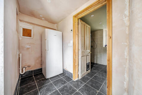 1331799-18-68922d...