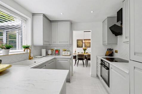 Kitchen_3.jpeg