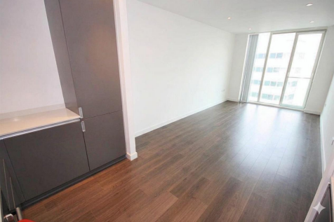 2 bedroom 2 bathroom flat in Croydon for rent