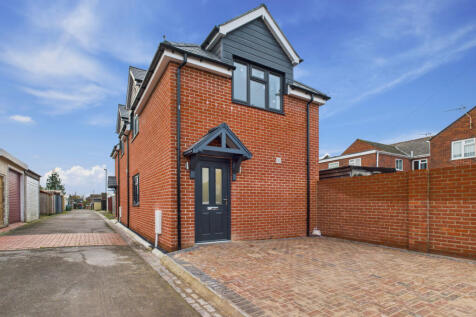 Modern One-Bedroom Flat To Let