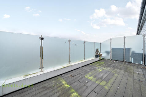 b83b403f-62c8-4de...