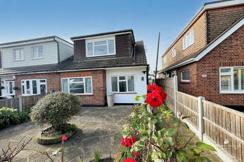 Benfleet, SS7 - property photo