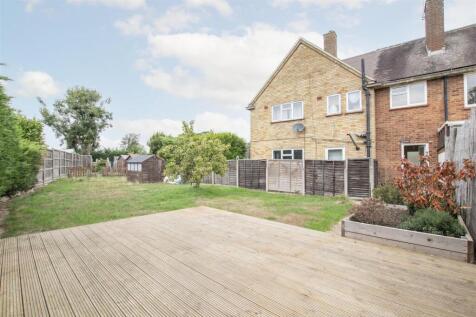 Lakeside Road, Cheshunt, EN8 photo 2