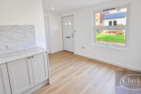 Calvin Road, Bournemouth, Dorset photo 5