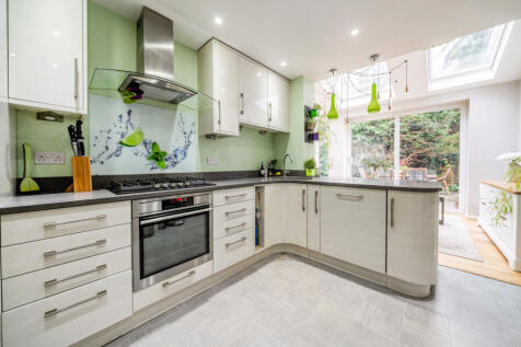 1397267-9-696e1db...