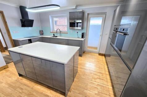 Sitting Room/Diner/Kitchen