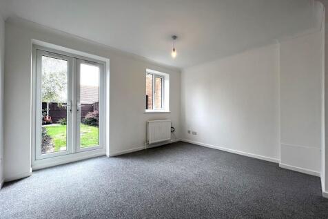 Mallard Close, Chatteris, Cambs, PE16 6PN photo 4