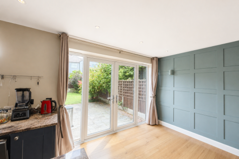 Havering Road, Romford photo 3