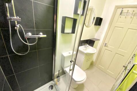 Bathroom. Picture 2 - Copy (2).jpeg