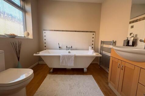 Master Ensuite