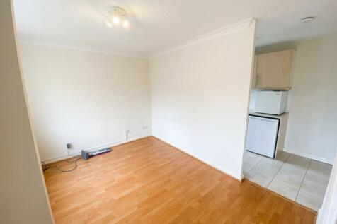 Rillington Gardens, Emerson Valley, Milton Keynes, MK4 photo 4