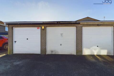 Parking With Garage