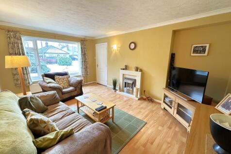 LIVING ROOM 1
