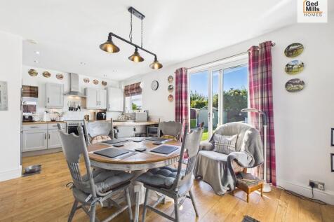 CAM04261G0-PR0097...