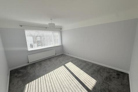 Town Lane Little Neston, Little Neston, Neston, Merseyside, CH64 photo 5