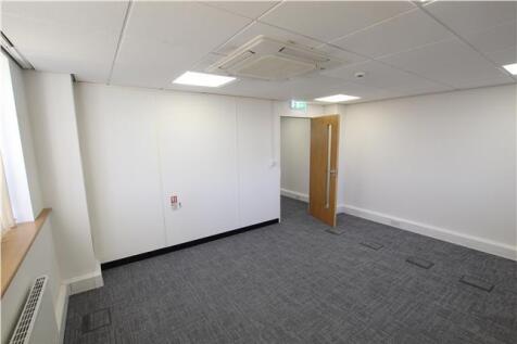Office to rent Image 3