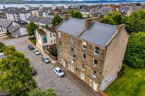 Flat 3 18 Caldrum Street Dundee-2.jpg