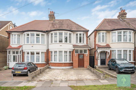 3 Bedroom Semi Detached for Sale