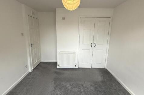 Glen Ogle Court, Polmont, FK2 photo 5