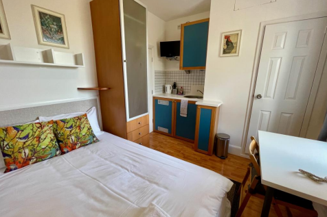 Studio to rent