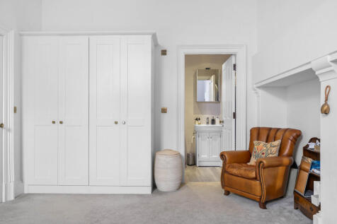 7 Blencowe Close,...