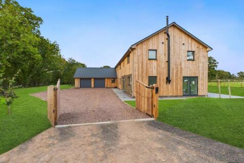 CAM02887G0-PR0544-STILL004dp (1).jpg