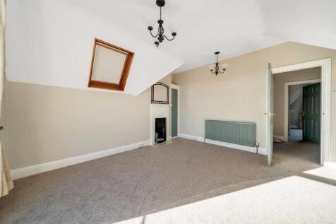 Ullswater Crescent, Weymouth photo 4