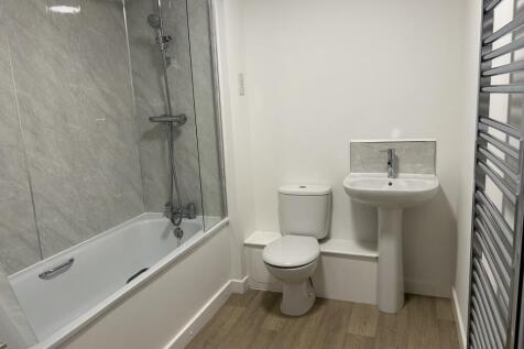 9 Captain's Gardens, Dalkeith photo 3