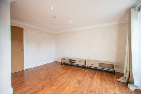 3 Lealholme Court, Kingston Upon Hull, City Of Kingston Upon Hull photo 4
