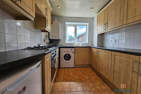 Lapwing Lane, Stockport photo 5