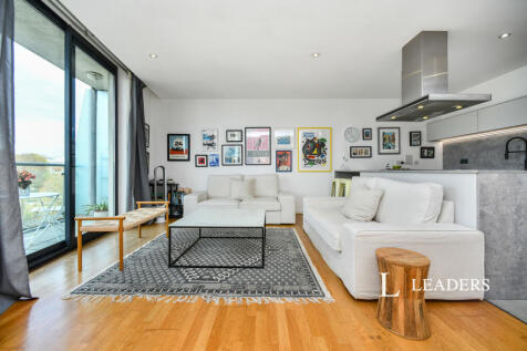 Living Area 2