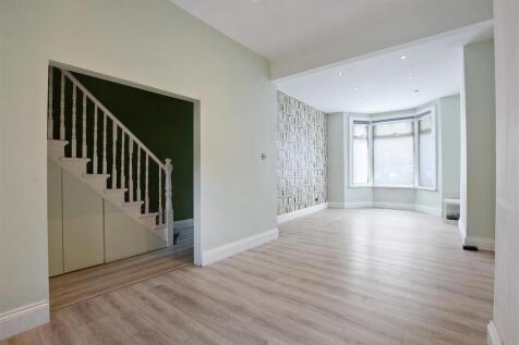 14-0125GCWT - 8 Felixstowe Road - Reception -Origi