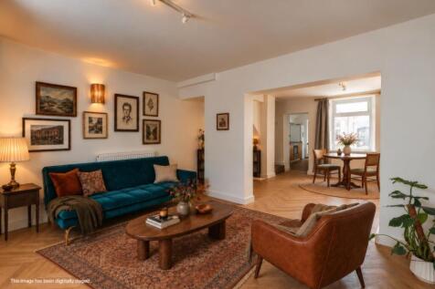 Livingroom.jpg