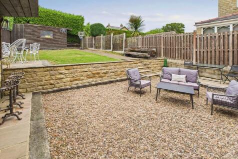 CAM04233G0-PR0027-STILL022