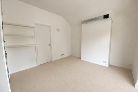 Ashley Road, Epsom, KT18 photo 4