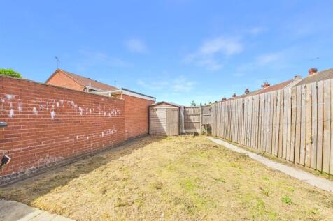 CAM03736G0-PR0295-STILL006.jpg
