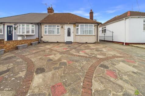 Presented by Clinton at EweMove Bexleyheath and Da