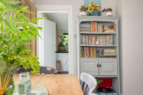 Lounge / Dining Room