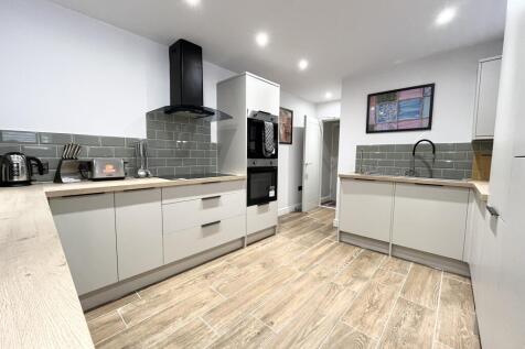 High Street, Room 5, Fletton, PE2 photo 5