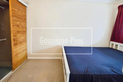 Cedarcroft Road - Chessington photo 4