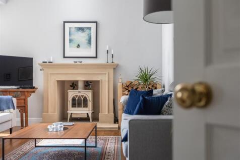 The Stone House Lounge-5.jpg