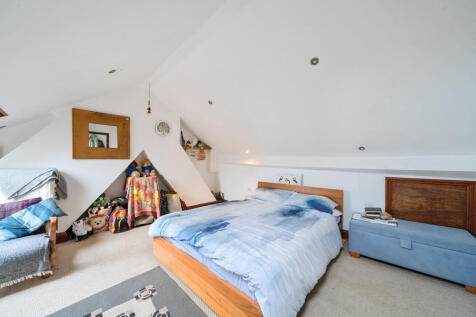 1385120-10-694295...