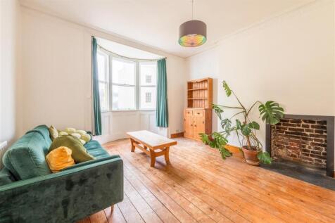 Flat 6, 6 Brunswick Terrace-5.jpg