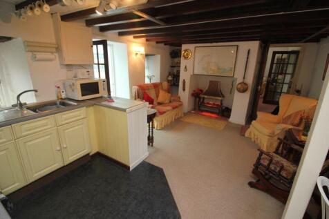 Living room / kitchen