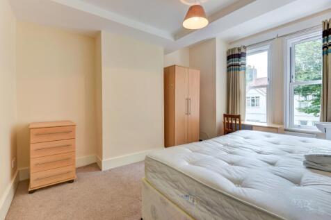 14  Bernard Road Bedroom 5 (2)