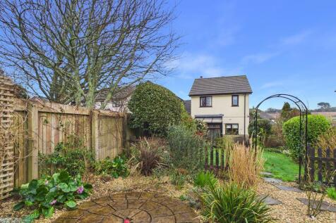 garden and rear elevation